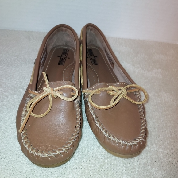 Minnetonka Brown Leather Moccasin Riding Shoes size 8.5 - Picture 4 of 7